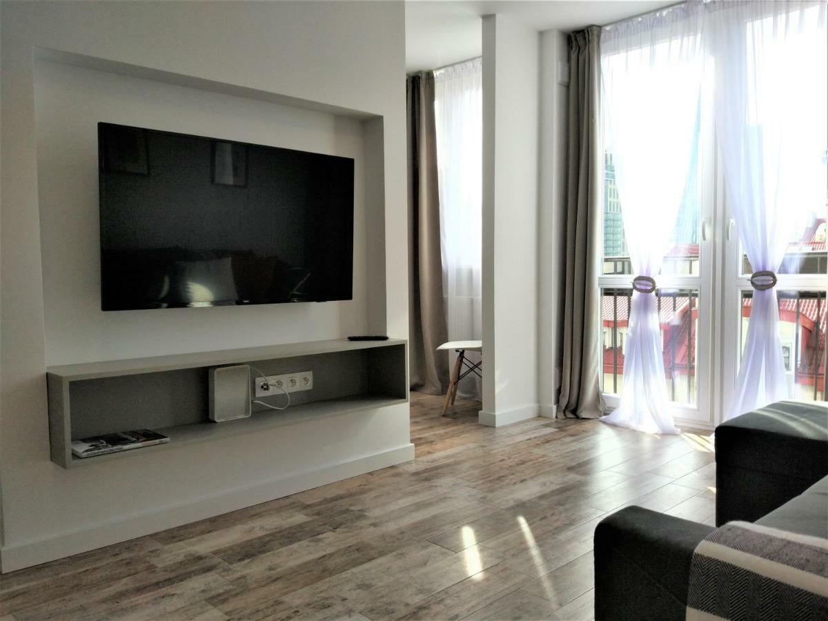 City Center Zelazna, Next To Warsaw'S Business District & Fabryka Norblina, By Warsawskyline Apartments Екстер'єр фото